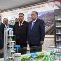 Сарвари давлат Эмомалӣ Раҳмон ба таври фосилавӣ ба бунёди корхонаҳои истеҳсоли семент дар шаҳри Истаравшан ва истеҳсоли оҳак дар ноҳияи Бобоҷон Ғафуров оғоз бахшиданд