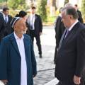 Президенти Ҷумҳурии Тоҷикистон Эмомалӣ Раҳмон дар шаҳри Турсунзода муассисаи таҳсилоти миёнаи умумии рақами 21-ро ба истифода доданд