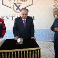 Сарвари давлат Эмомалӣ Раҳмон дар ноҳияи Кӯшониён ба сохтмони корхонаи нави семент санги асос гузоштанд