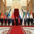 Президенти Ҷумҳурии Тоҷикистон Эмомалӣ Раҳмон бо роҳбарони ҳайатҳои давлатҳои аъзои Созмони ҳамкории Шанхай мулоқот намуданд